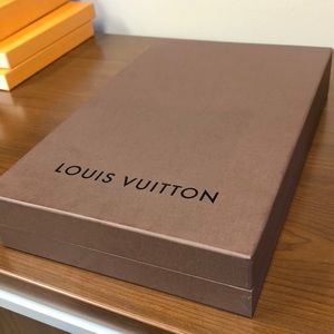 Louis Vuitton Gift box!